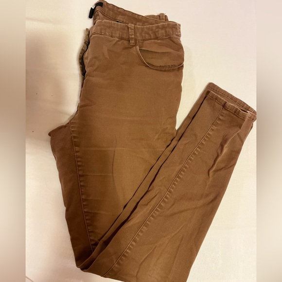 2 pairs of pants! Size 11 and 12, brown skinny and skinny jeans - Picture 6 of 6